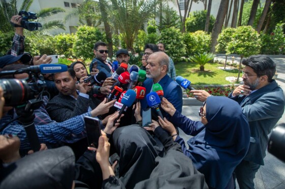 حاشیه جلسه هیات دولت