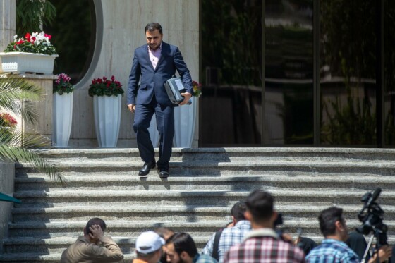 حاشیه جلسه هیات دولت