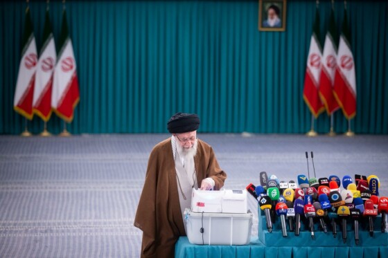 حضور رهبر انقلاب در دور دوم انتخابات مجلس شورای اسلامی