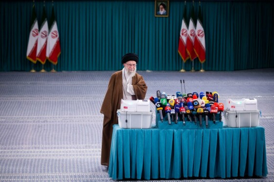 حضور رهبر انقلاب در دور دوم انتخابات مجلس شورای اسلامی