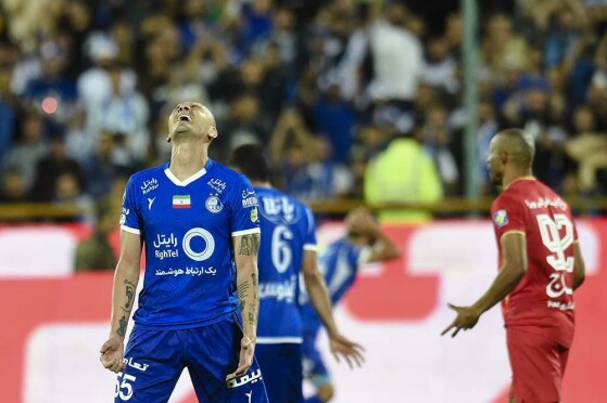 دیدار تیم های استقلال و فولاد خوزستان