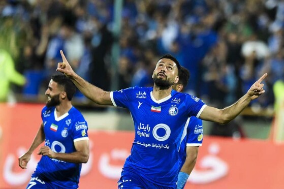 دیدار تیم های استقلال و فولاد خوزستان