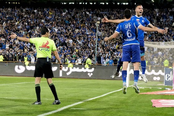 دیدار تیم های استقلال و فولاد خوزستان