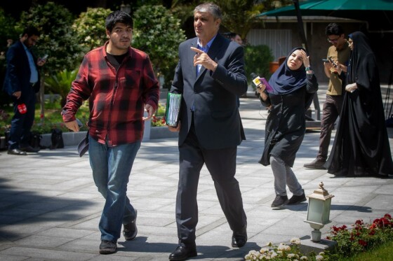 حاشیه جلسه هیات دولت