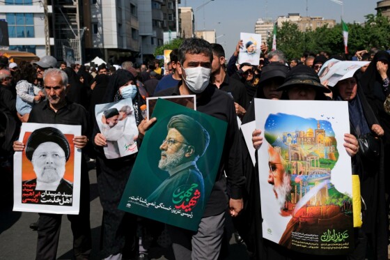 مراسم بدرقه پیکر شهید دکتر ابراهیم رئیسی و همراهان شهیدش -۵