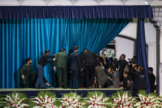 مراسم وداع با شهدای خدمت در مصلی امام خمینی (ره)