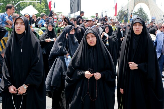 مراسم بدرقه پیکر شهید دکتر ابراهیم رئیسی و همراهان شهیدش -۵