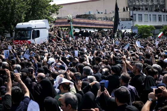 مراسم بدرقه پیکر شهید دکتر ابراهیم رئیسی و همراهان شهیدش -۱