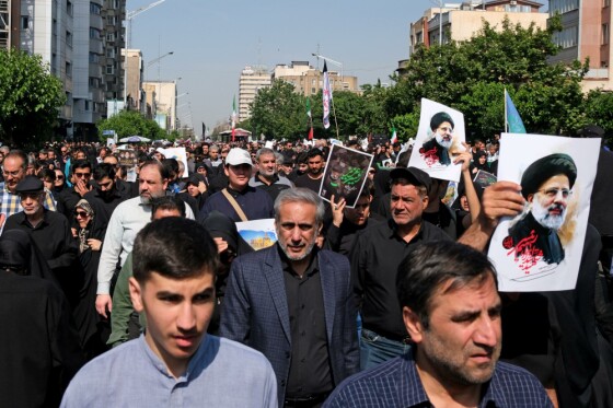 مراسم بدرقه پیکر شهید دکتر ابراهیم رئیسی و همراهان شهیدش -۵