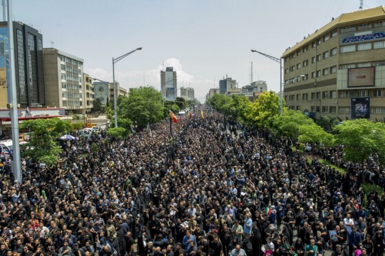 مراسم بدرقه پیکر شهید دکتر ابراهیم رئیسی و همراهان شهیدش -۲