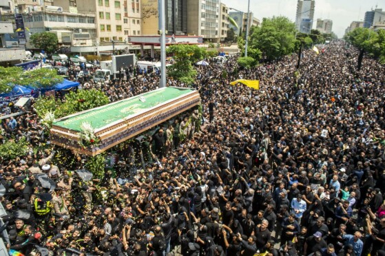 مراسم بدرقه پیکر شهید دکتر ابراهیم رئیسی و همراهان شهیدش -۲