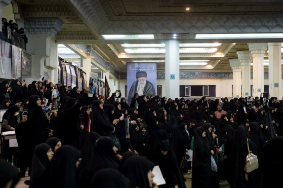 مراسم وداع با شهدای خدمت در مصلی امام خمینی (ره)