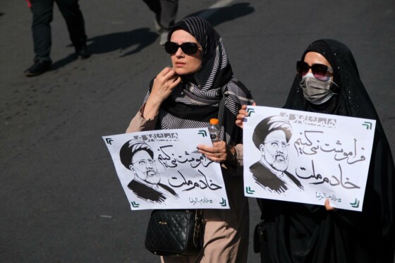 مراسم بدرقه پیکر شهید دکتر ابراهیم رئیسی و همراهان شهیدش -۵