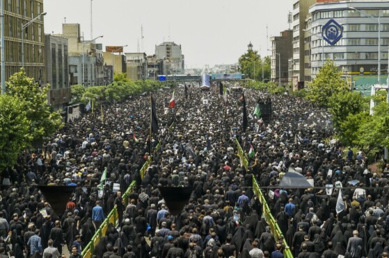 مراسم بدرقه پیکر شهید دکتر ابراهیم رئیسی و همراهان شهیدش -۲