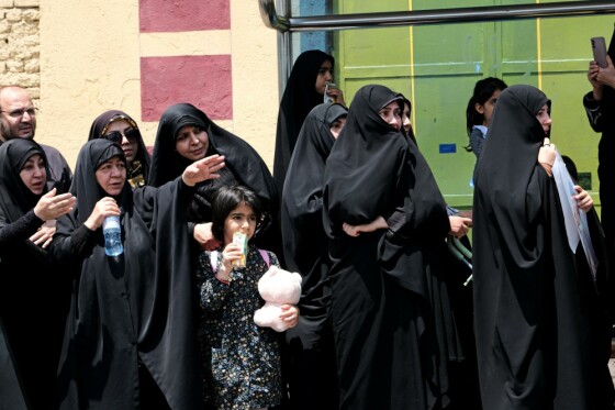 مراسم بدرقه پیکر شهید دکتر ابراهیم رئیسی و همراهان شهیدش -۵