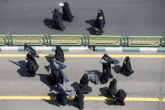 مراسم بدرقه پیکر شهید دکتر ابراهیم رئیسی و همراهان شهیدش -۳