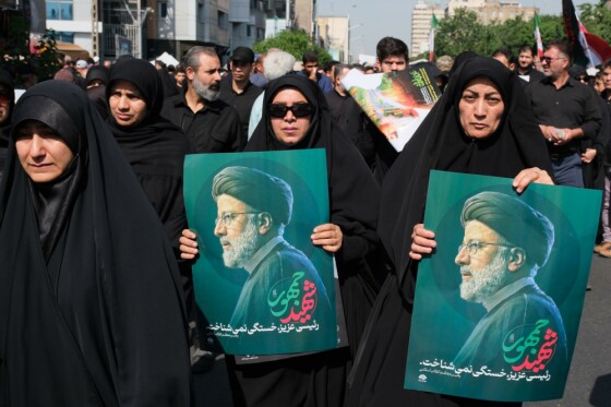 مراسم بدرقه پیکر شهید دکتر ابراهیم رئیسی و همراهان شهیدش -۵