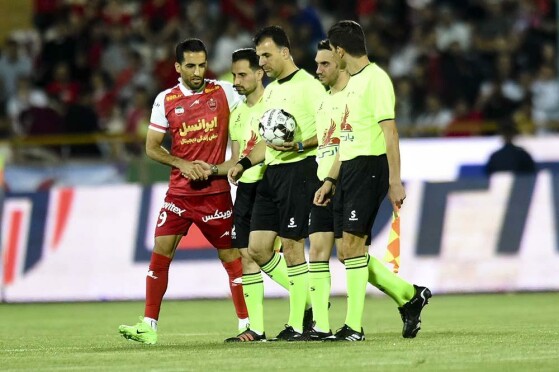 دیدار پرسپولیس تهران و استقلال خوزستان