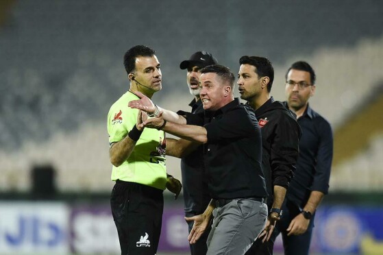 دیدار پرسپولیس تهران و استقلال خوزستان