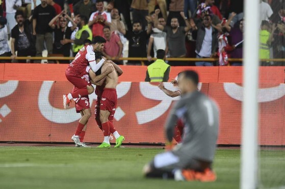 دیدار پرسپولیس تهران و استقلال خوزستان