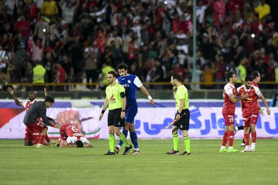 دیدار پرسپولیس تهران و استقلال خوزستان