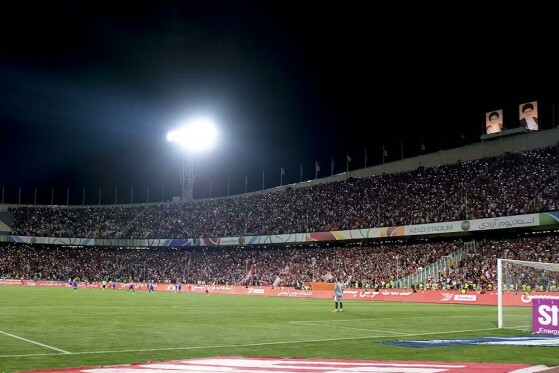 دیدار پرسپولیس تهران و استقلال خوزستان