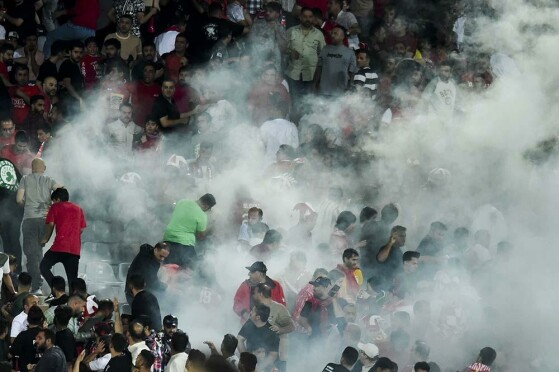 دیدار پرسپولیس تهران و استقلال خوزستان