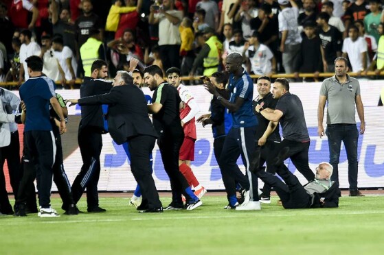 دیدار پرسپولیس تهران و استقلال خوزستان