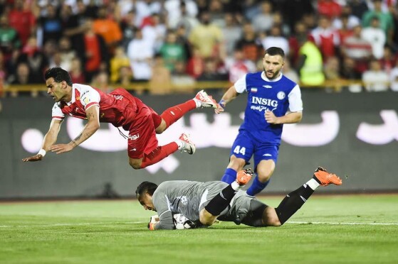 دیدار پرسپولیس تهران و استقلال خوزستان