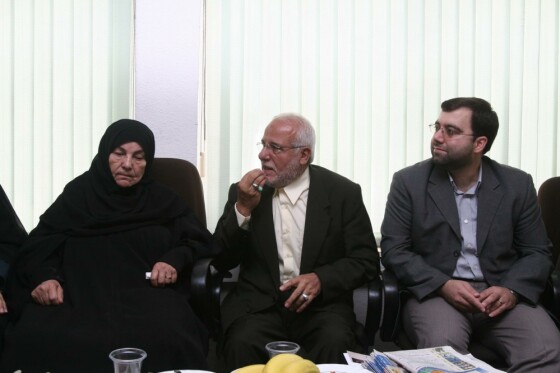 تصاویر منتشر نشده ازمرحومه «نهدیه صفی الدین» مادر سید حسن نصرالله در ایران