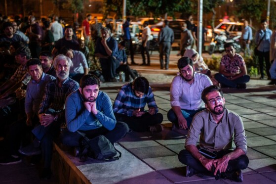 تماشای اولین مناظره چهاردهمین انتخابات ریاست جمهوری