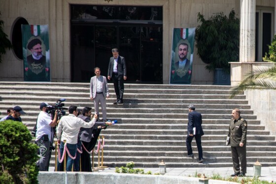 حاشیه جلسه هیات دولت - ۳۰ خرداد