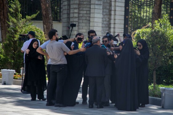 حاشیه جلسه هیات دولت - ۳۰ خرداد