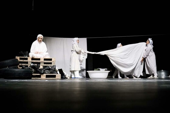 نمایش ناگفتههای هشت سال زنانگی