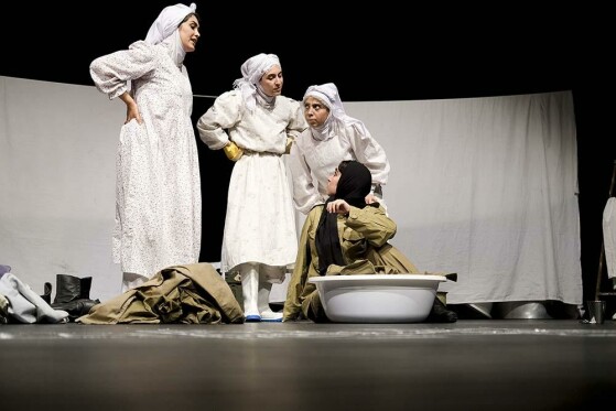 نمایش ناگفتههای هشت سال زنانگی