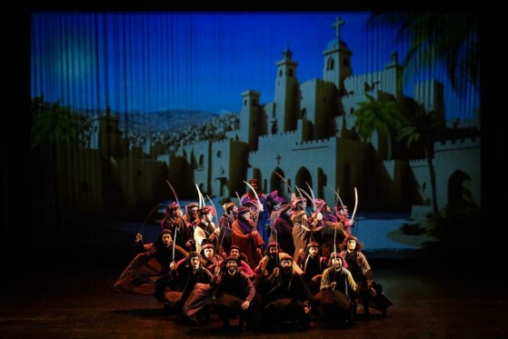 نمایش و او جان من است