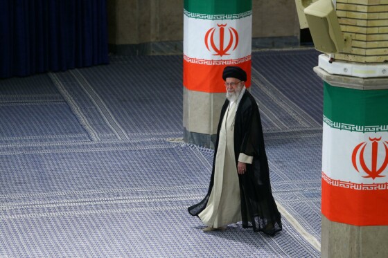 حضور رهبر انقلاب در چهاردهمین دوره انتخابات ریاست جمهوری