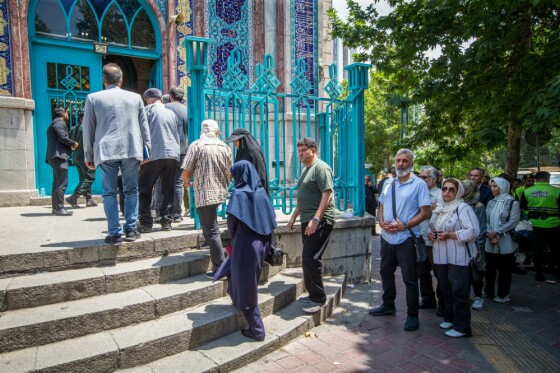 انتخابات چهاردهمین دوره ریاست‌جمهوری در تهران -۳