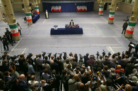 حضور رهبر انقلاب در چهاردهمین دوره انتخابات ریاست جمهوری