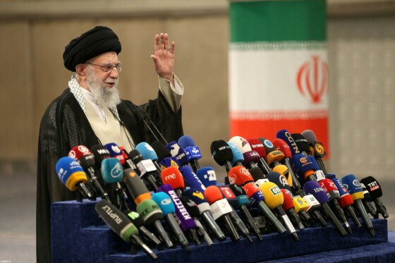 حضور رهبر انقلاب در چهاردهمین دوره انتخابات ریاست جمهوری