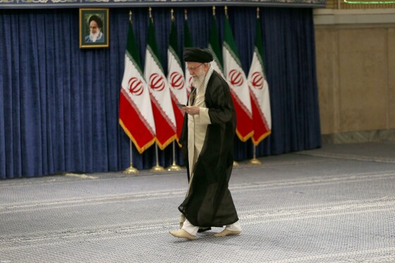 حضور رهبر انقلاب در چهاردهمین دوره انتخابات ریاست جمهوری