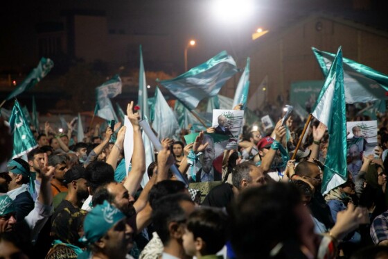 اجتماع هواداران «مسعود پزشکیان» در ورزشگاه حیدرنیا -۱