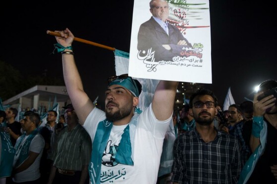 اجتماع هواداران «مسعود پزشکیان» در ورزشگاه حیدرنیا -۲