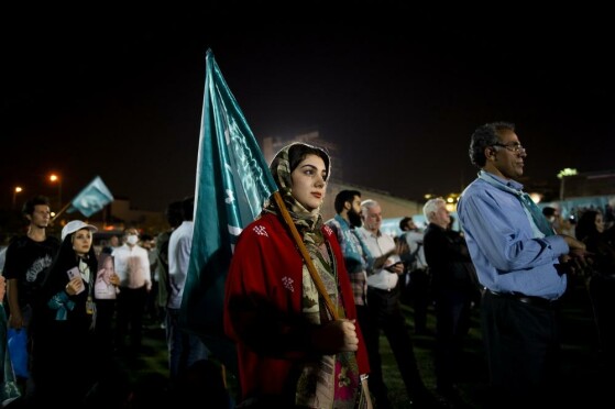 اجتماع هواداران «مسعود پزشکیان» در ورزشگاه حیدرنیا -۲