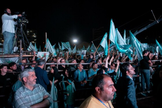 اجتماع هواداران «مسعود پزشکیان» در ورزشگاه حیدرنیا -۱