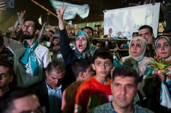 اجتماع هواداران «مسعود پزشکیان» در ورزشگاه حیدرنیا -۲