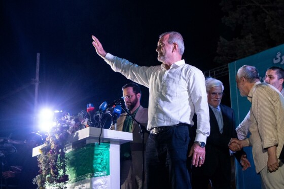 اجتماع هواداران «مسعود پزشکیان» در ورزشگاه حیدرنیا -۱