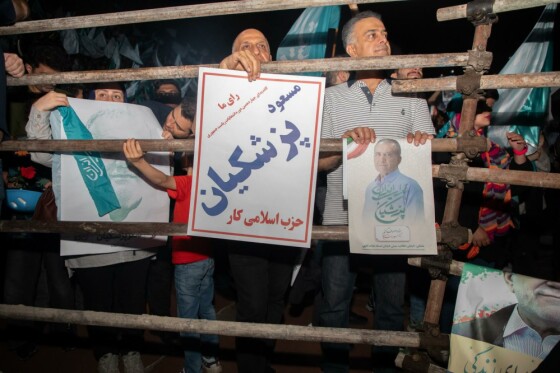 اجتماع هواداران «مسعود پزشکیان» در ورزشگاه حیدرنیا -۱