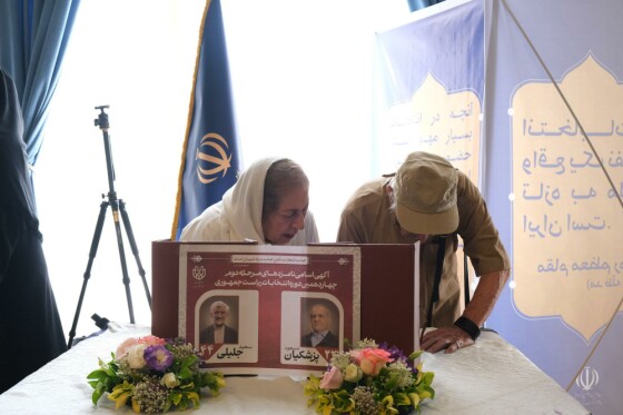 شرکت هنرمندان، اصحاب رسانه و مدیران فرهنگی در انتخابات چهاردهمین دوره انتخابات ریاست جمهوری