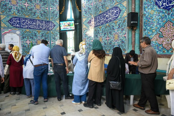 مرحله دوم انتخابات چهاردهمین دوره ریاست جمهوری -۱